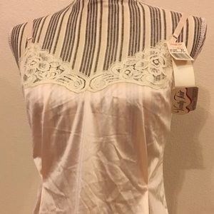True Vintage Vanity Fair Pin Up Camisole 32